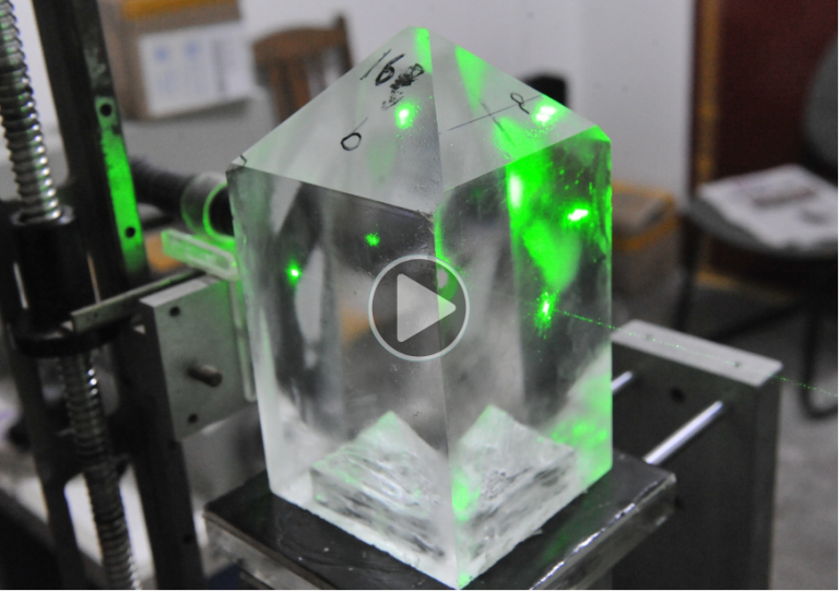KDP CRYSTAL Cutting with Diamond Loop